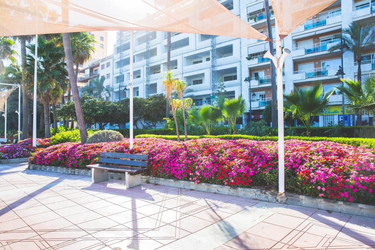 Espectacular piso en primera línea de playa Estepona Exterior foto