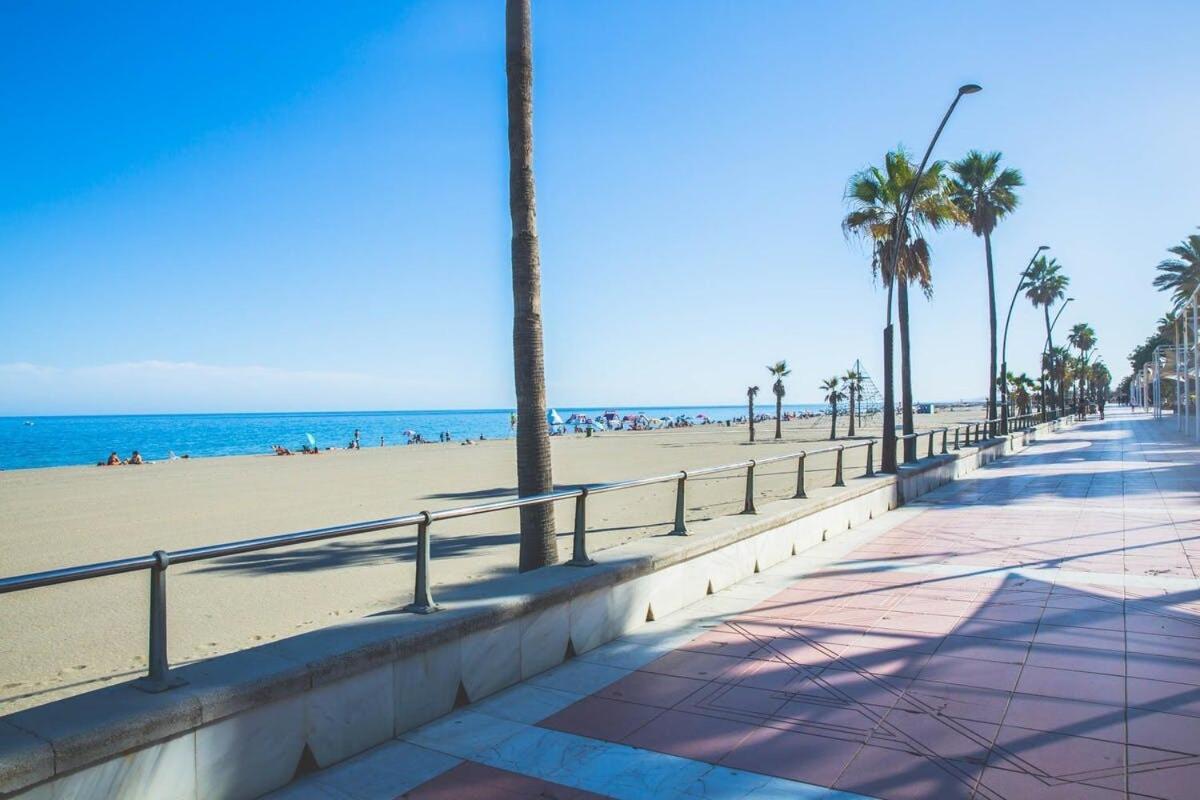 Espectacular piso en primera línea de playa Estepona Exterior foto